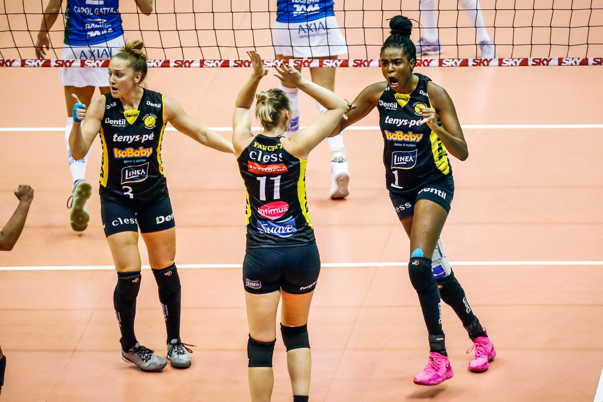 https://cdn-voleidigital-cbv-1.yapoli.com/final_adulto_uberlandia_feminino_26042019_19.jpg
