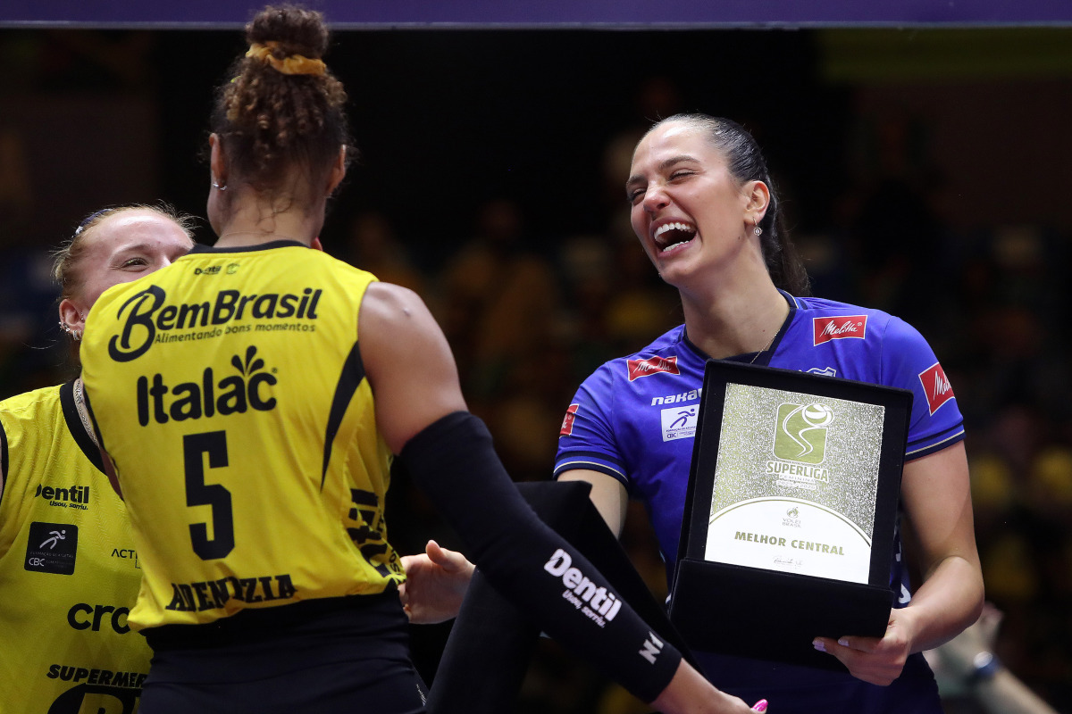 https://cdn-voleidigital-cbv-1.yapoli.com/final_da_superliga_feminina_2025_2026_superliga_feminina_final_adulto_feminino_sao_paulo_03052026_104.jpg
