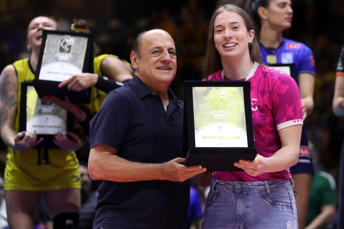 https://cdn-voleidigital-cbv-1.yapoli.com/final_da_superliga_feminina_2025_2026_superliga_feminina_final_adulto_feminino_sao_paulo_03052026_121.jpg