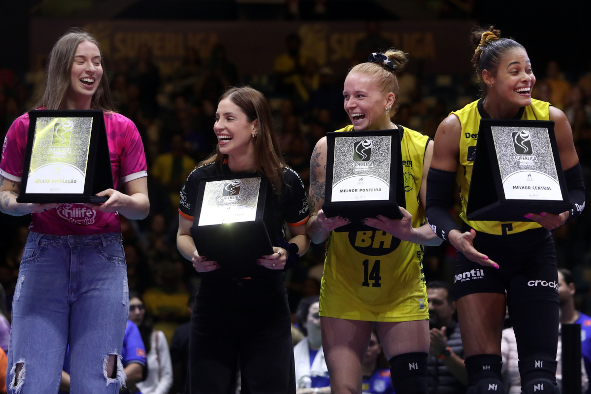 https://cdn-voleidigital-cbv-1.yapoli.com/final_da_superliga_feminina_2025_2026_superliga_feminina_final_adulto_feminino_sao_paulo_03052026_125.jpg