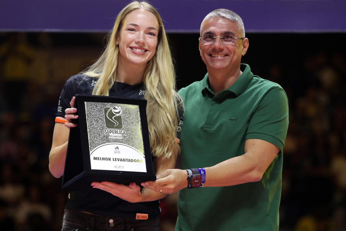 https://cdn-voleidigital-cbv-1.yapoli.com/final_da_superliga_feminina_2025_2026_superliga_feminina_final_adulto_feminino_sao_paulo_03052026_128.jpg