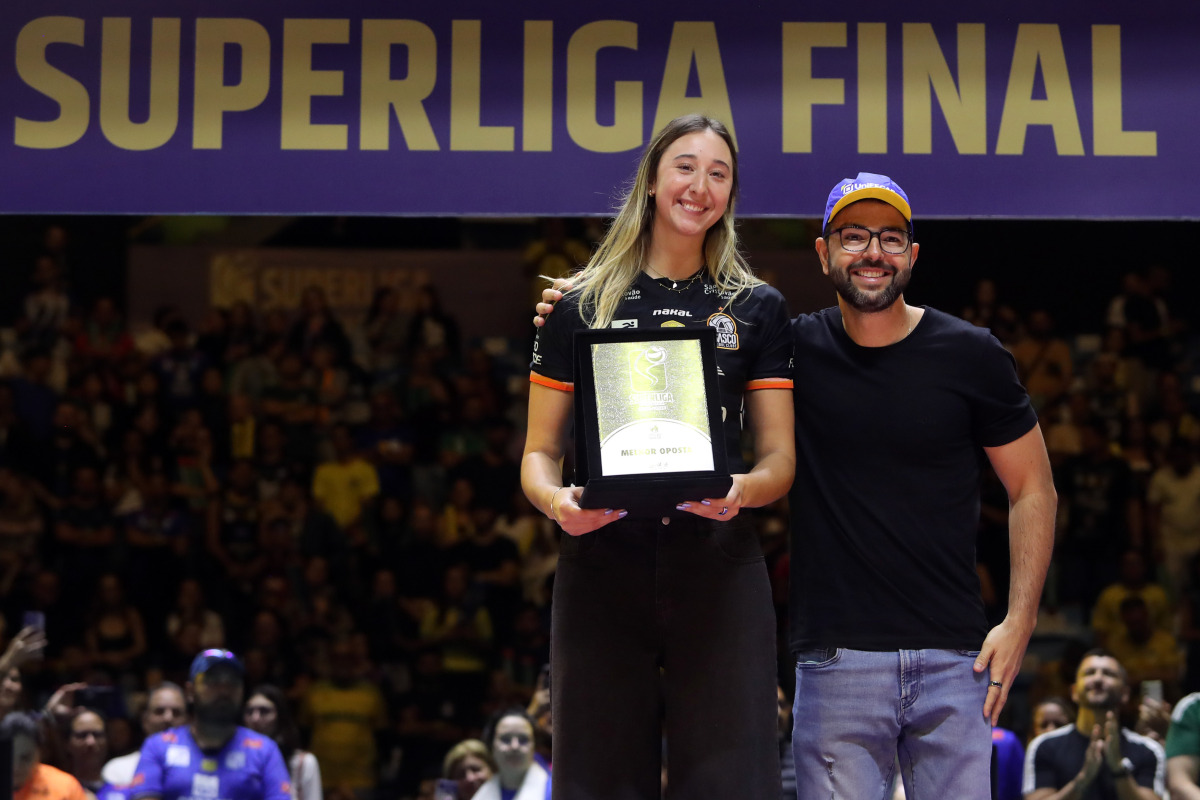 https://cdn-voleidigital-cbv-1.yapoli.com/final_da_superliga_feminina_2025_2026_superliga_feminina_final_adulto_feminino_sao_paulo_03052026_129.jpg