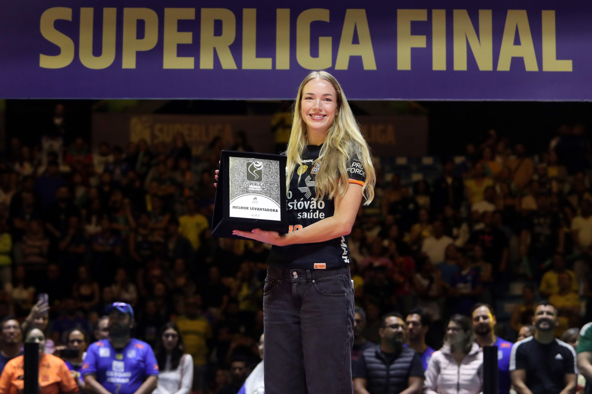 https://cdn-voleidigital-cbv-1.yapoli.com/final_da_superliga_feminina_2025_2026_superliga_feminina_final_adulto_feminino_sao_paulo_03052026_134.jpg