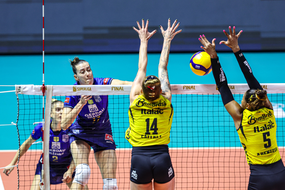 https://cdn-voleidigital-cbv-1.yapoli.com/final_da_superliga_feminina_2025_2026_superliga_feminina_final_adulto_feminino_sao_paulo_03052026_17.jpg