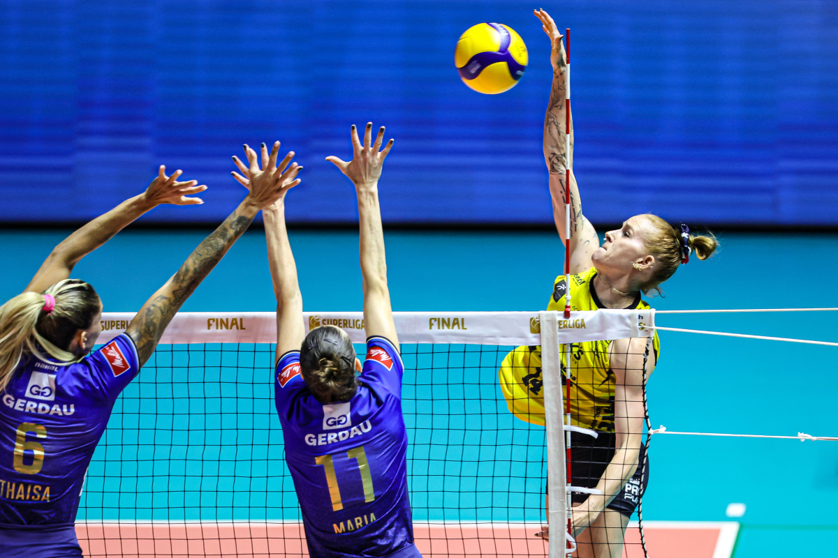 https://cdn-voleidigital-cbv-1.yapoli.com/final_da_superliga_feminina_2025_2026_superliga_feminina_final_adulto_feminino_sao_paulo_03052026_21.jpg