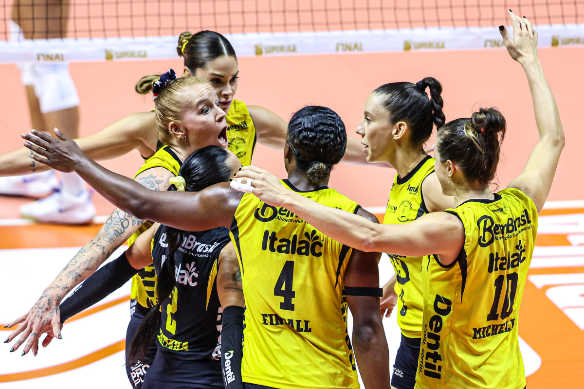 https://cdn-voleidigital-cbv-1.yapoli.com/final_da_superliga_feminina_2025_2026_superliga_feminina_final_adulto_feminino_sao_paulo_03052026_35.jpg