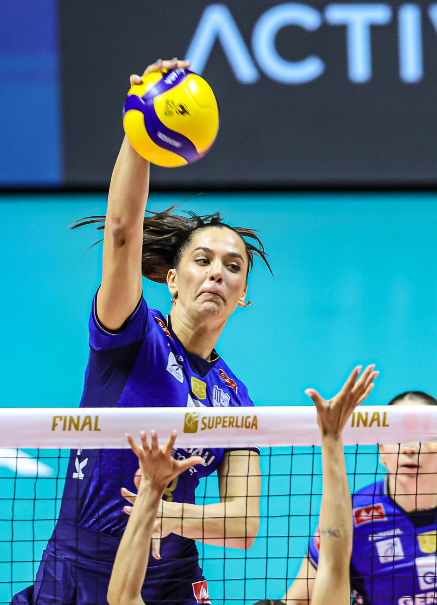 https://cdn-voleidigital-cbv-1.yapoli.com/final_da_superliga_feminina_2025_2026_superliga_feminina_final_adulto_feminino_sao_paulo_03052026_36.jpg