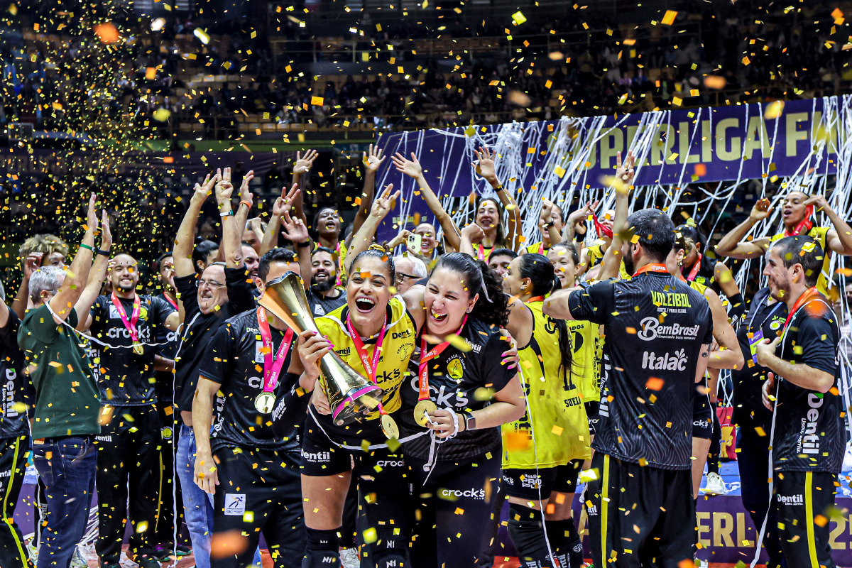 https://cdn-voleidigital-cbv-1.yapoli.com/final_da_superliga_feminina_2025_2026_superliga_feminina_final_adulto_feminino_sao_paulo_03052026_39.jpg
