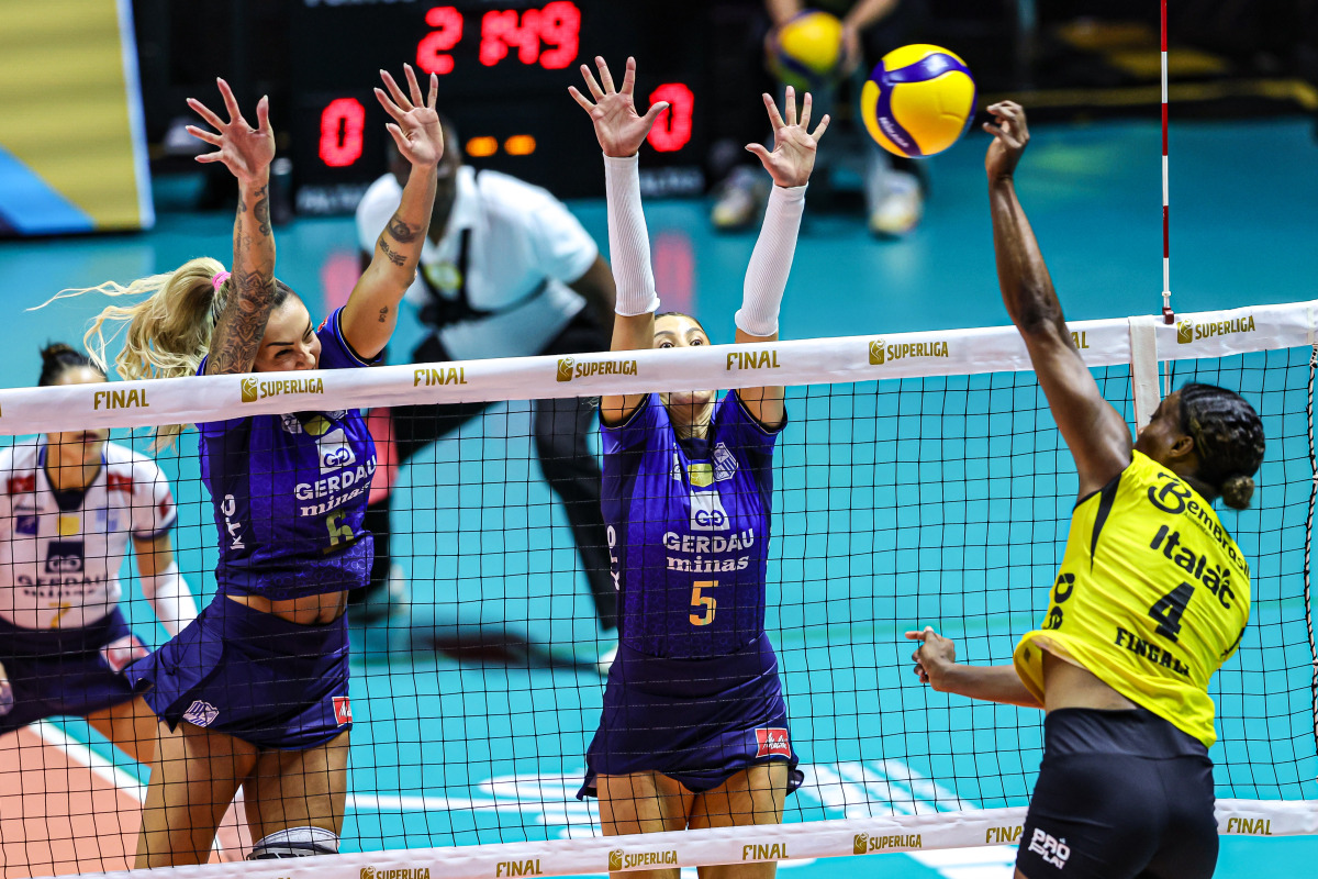 https://cdn-voleidigital-cbv-1.yapoli.com/final_da_superliga_feminina_2025_2026_superliga_feminina_final_adulto_feminino_sao_paulo_03052026_50.jpg