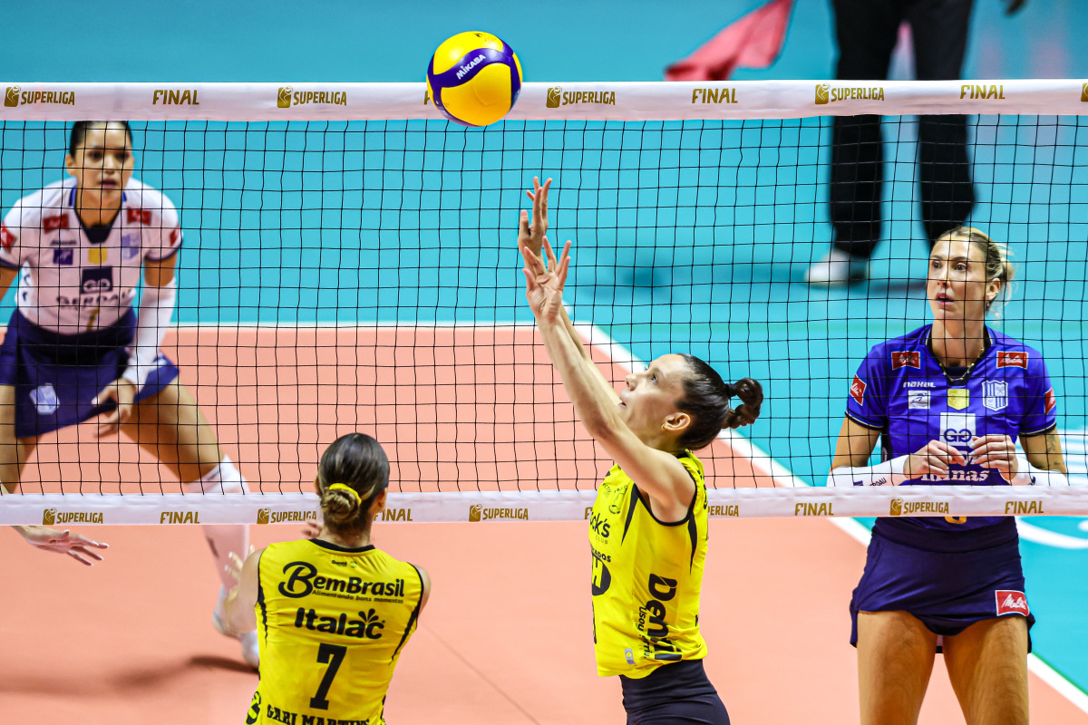 https://cdn-voleidigital-cbv-1.yapoli.com/final_da_superliga_feminina_2025_2026_superliga_feminina_final_adulto_feminino_sao_paulo_03052026_55.jpg