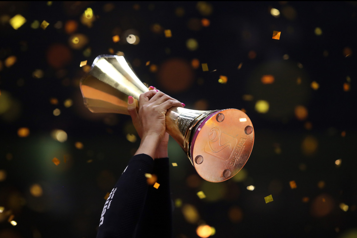 https://cdn-voleidigital-cbv-1.yapoli.com/final_da_superliga_feminina_2025_2026_superliga_feminina_final_adulto_feminino_sao_paulo_03052026_57.jpg