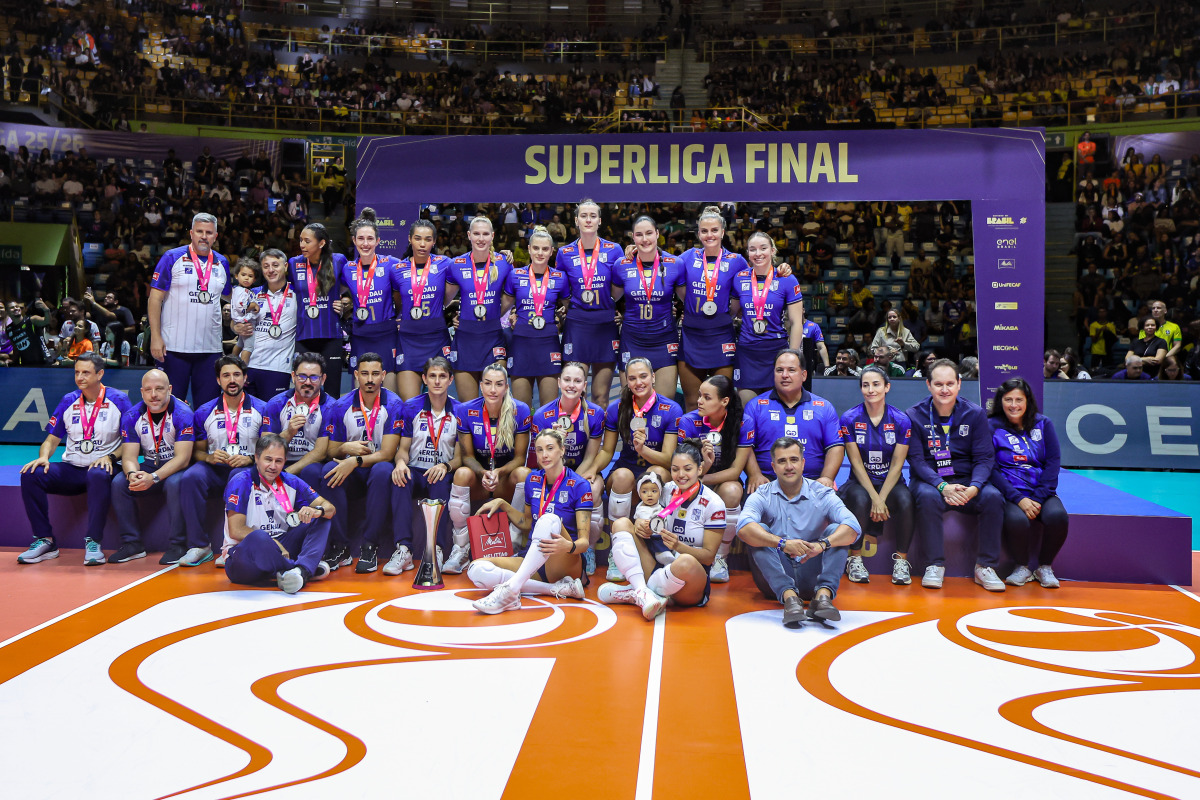 https://cdn-voleidigital-cbv-1.yapoli.com/final_da_superliga_feminina_2025_2026_superliga_feminina_final_adulto_feminino_sao_paulo_03052026_62.jpg