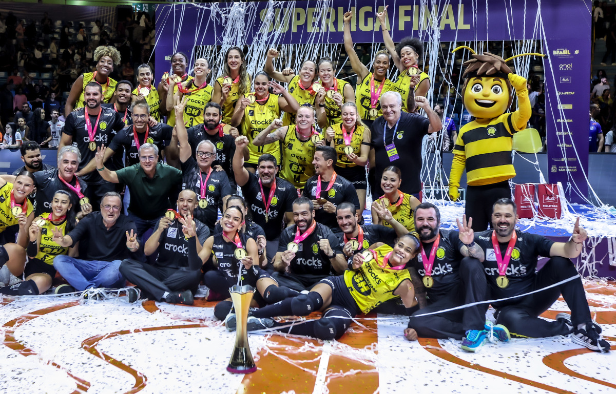 https://cdn-voleidigital-cbv-1.yapoli.com/final_da_superliga_feminina_2025_2026_superliga_feminina_final_adulto_feminino_sao_paulo_03052026_65.jpg