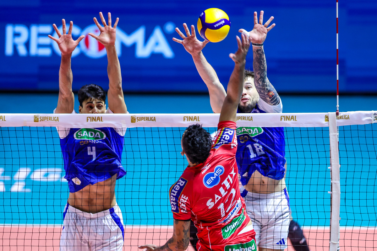 https://cdn-voleidigital-cbv-1.yapoli.com/final_superliga_masculina_sada_cruzeiro_x_volei_renata_superliga_masculina_nao_possui_adulto_masculino_sao_paulo_10052026_9.jpg