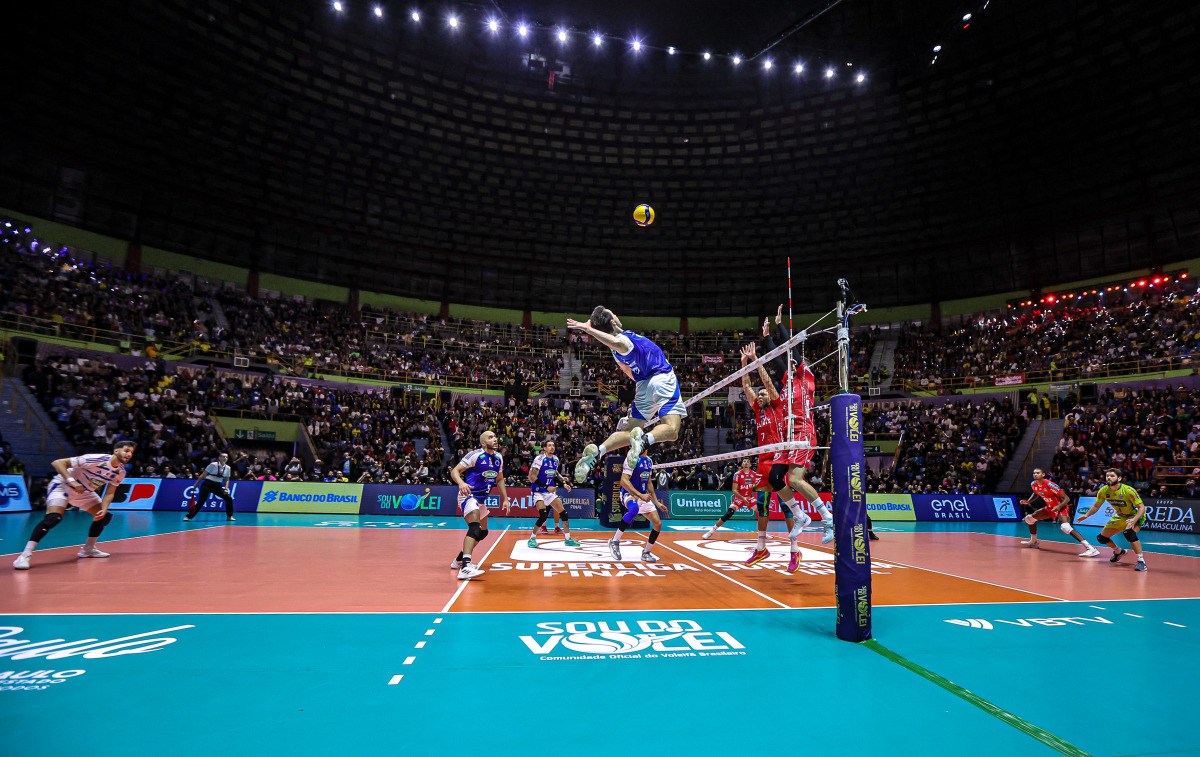 https://cdn-voleidigital-cbv-1.yapoli.com/final_superliga_masculina_sada_cruzeiro_x_volei_renata_superliga_masculina_nao_possui_adulto_masculino_sao_paulo_10052026_90.jpg