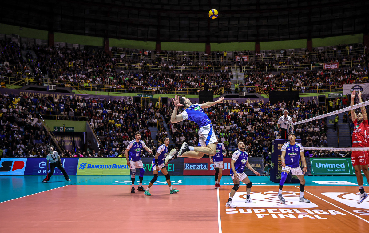 https://cdn-voleidigital-cbv-1.yapoli.com/final_superliga_masculina_sada_cruzeiro_x_volei_renata_superliga_masculina_nao_possui_adulto_masculino_sao_paulo_10052026_94.jpg