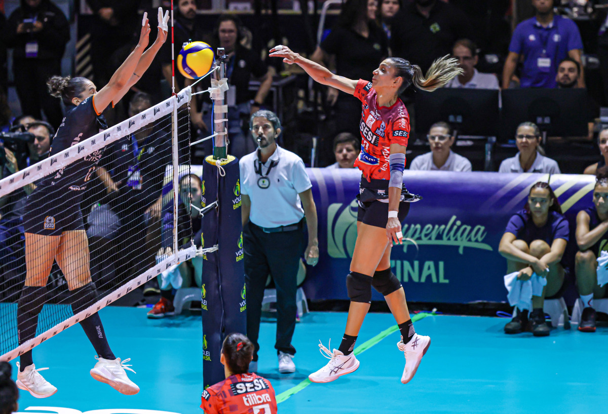 https://cdn-voleidigital-cbv-1.yapoli.com/superliga_feminina_2025_final_superliga_feminina_final_adulto_feminino_sao_paulo_01052025_18.jpg