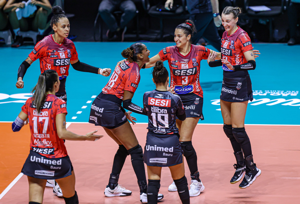 https://cdn-voleidigital-cbv-1.yapoli.com/superliga_feminina_2025_final_superliga_feminina_final_adulto_feminino_sao_paulo_01052025_19.jpg