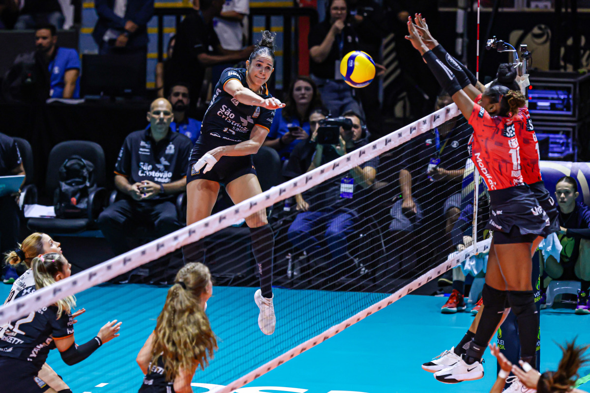 https://cdn-voleidigital-cbv-1.yapoli.com/superliga_feminina_2025_final_superliga_feminina_final_adulto_feminino_sao_paulo_01052025_25.jpg