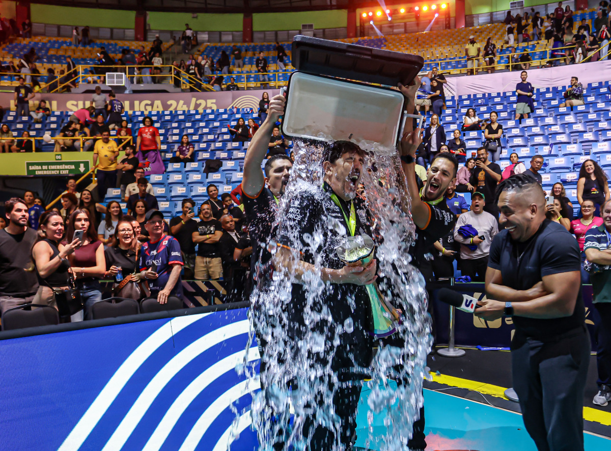 https://cdn-voleidigital-cbv-1.yapoli.com/superliga_feminina_2025_final_superliga_feminina_final_adulto_feminino_sao_paulo_01052025_29.jpg
