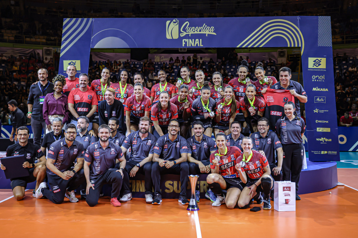 https://cdn-voleidigital-cbv-1.yapoli.com/superliga_feminina_2025_final_superliga_feminina_final_adulto_feminino_sao_paulo_01052025_35.jpg