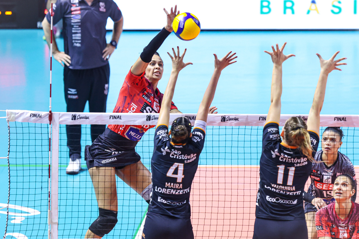 https://cdn-voleidigital-cbv-1.yapoli.com/superliga_feminina_2025_final_superliga_feminina_final_adulto_feminino_sao_paulo_01052025_6.jpg