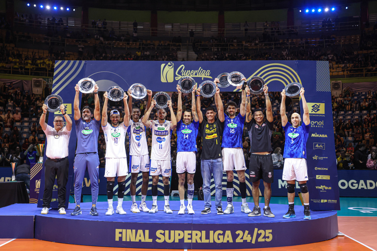 https://cdn-voleidigital-cbv-1.yapoli.com/superliga_masculina_2025_final_superliga_masculina_final_adulto_masculino_sao_paulo_04052025_104.jpg