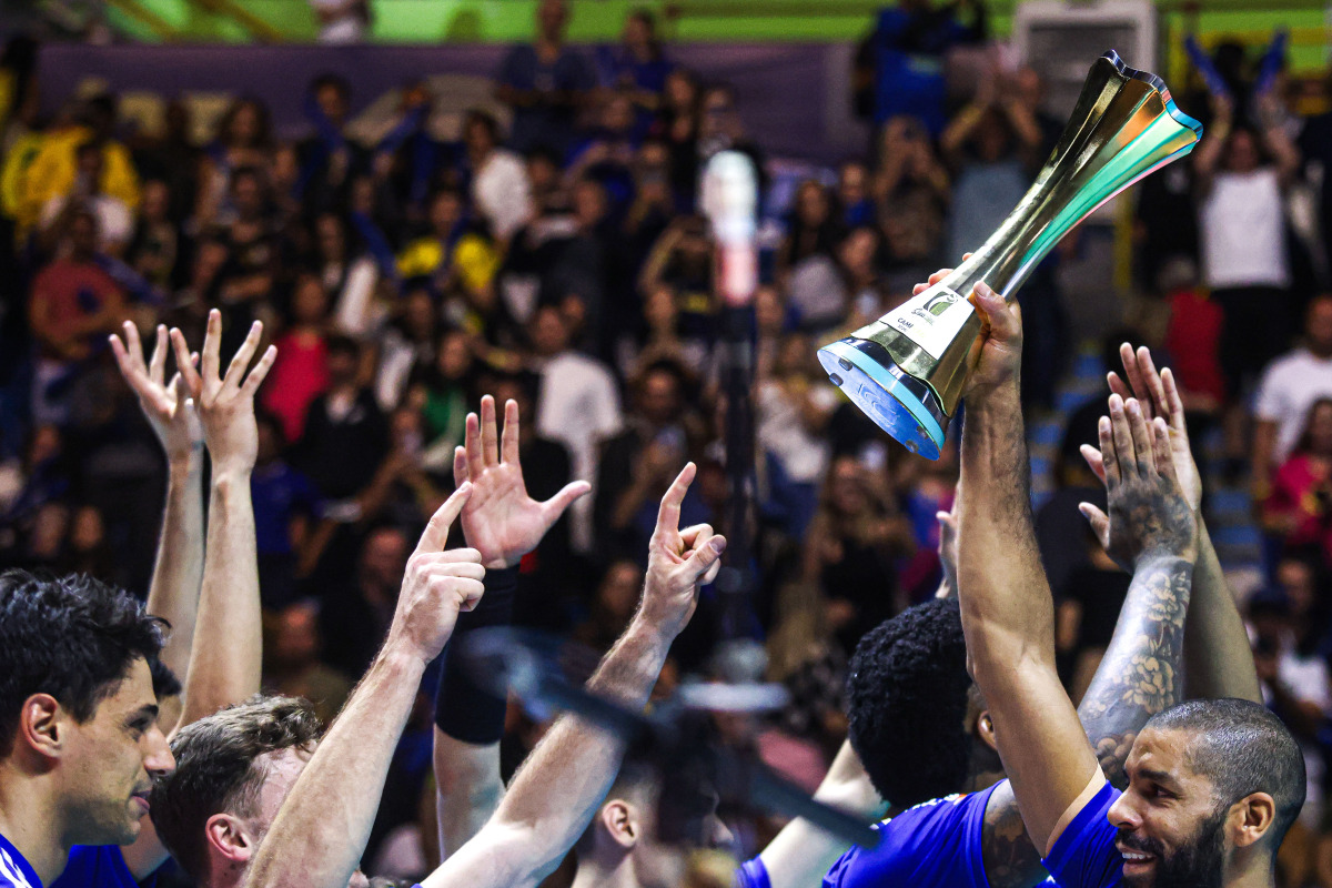 https://cdn-voleidigital-cbv-1.yapoli.com/superliga_masculina_2025_final_superliga_masculina_final_adulto_masculino_sao_paulo_04052025_110.jpg