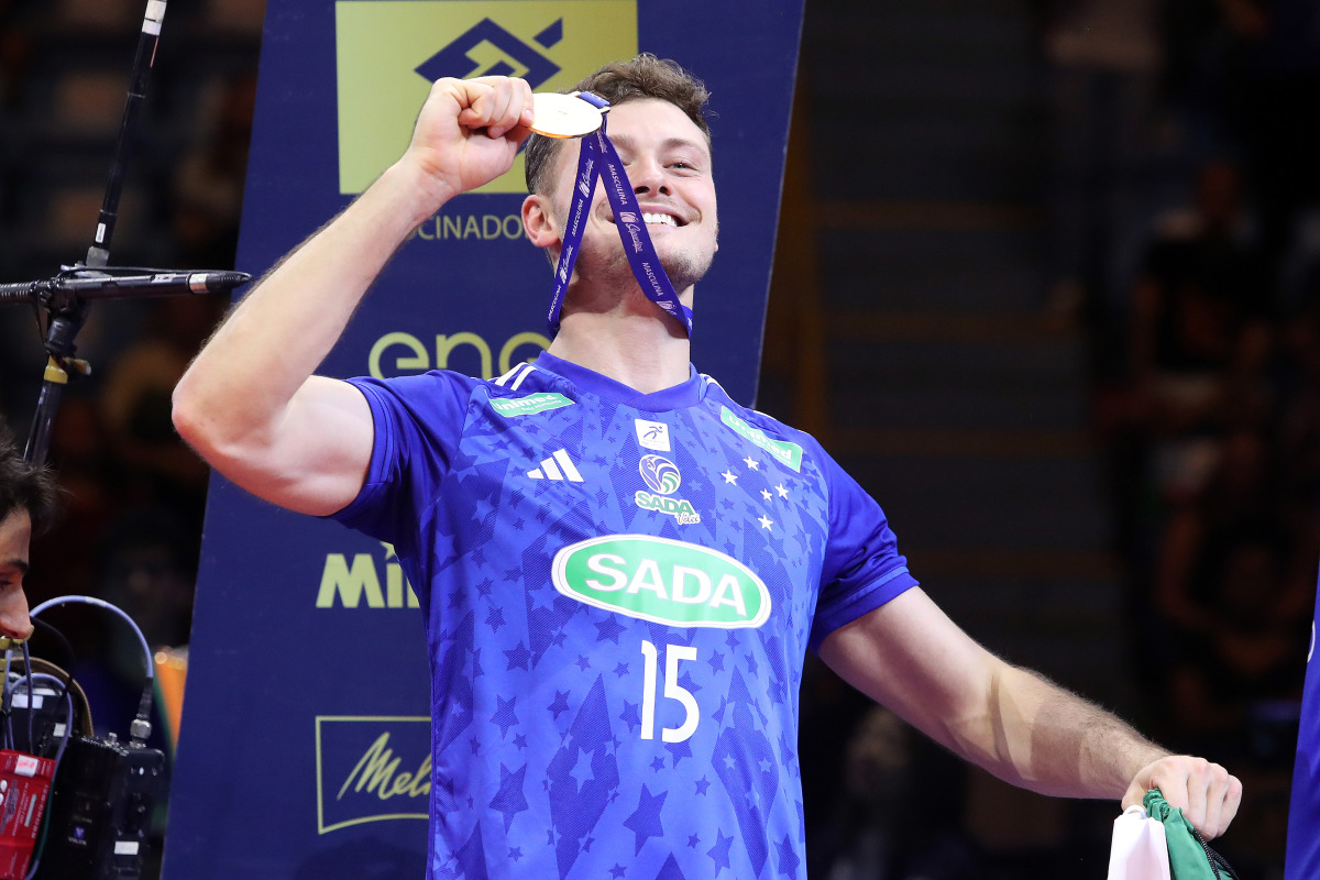 https://cdn-voleidigital-cbv-1.yapoli.com/superliga_masculina_2025_final_superliga_masculina_final_adulto_masculino_sao_paulo_04052025_123.jpg