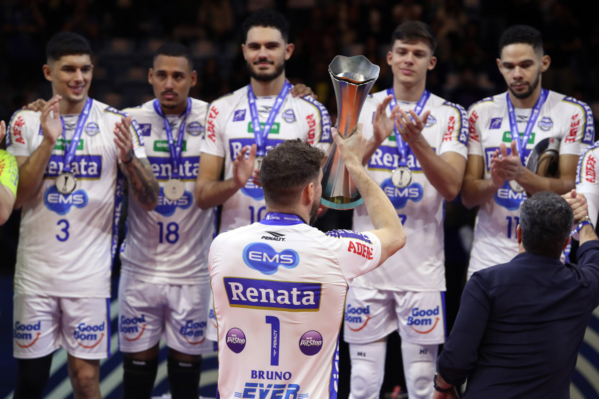 https://cdn-voleidigital-cbv-1.yapoli.com/superliga_masculina_2025_final_superliga_masculina_final_adulto_masculino_sao_paulo_04052025_135.jpg