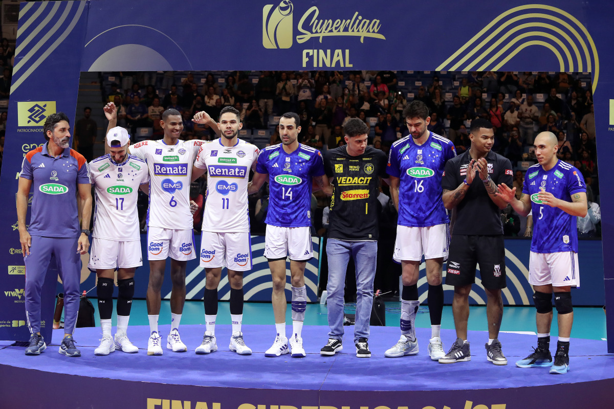 https://cdn-voleidigital-cbv-1.yapoli.com/superliga_masculina_2025_final_superliga_masculina_final_adulto_masculino_sao_paulo_04052025_148.jpg