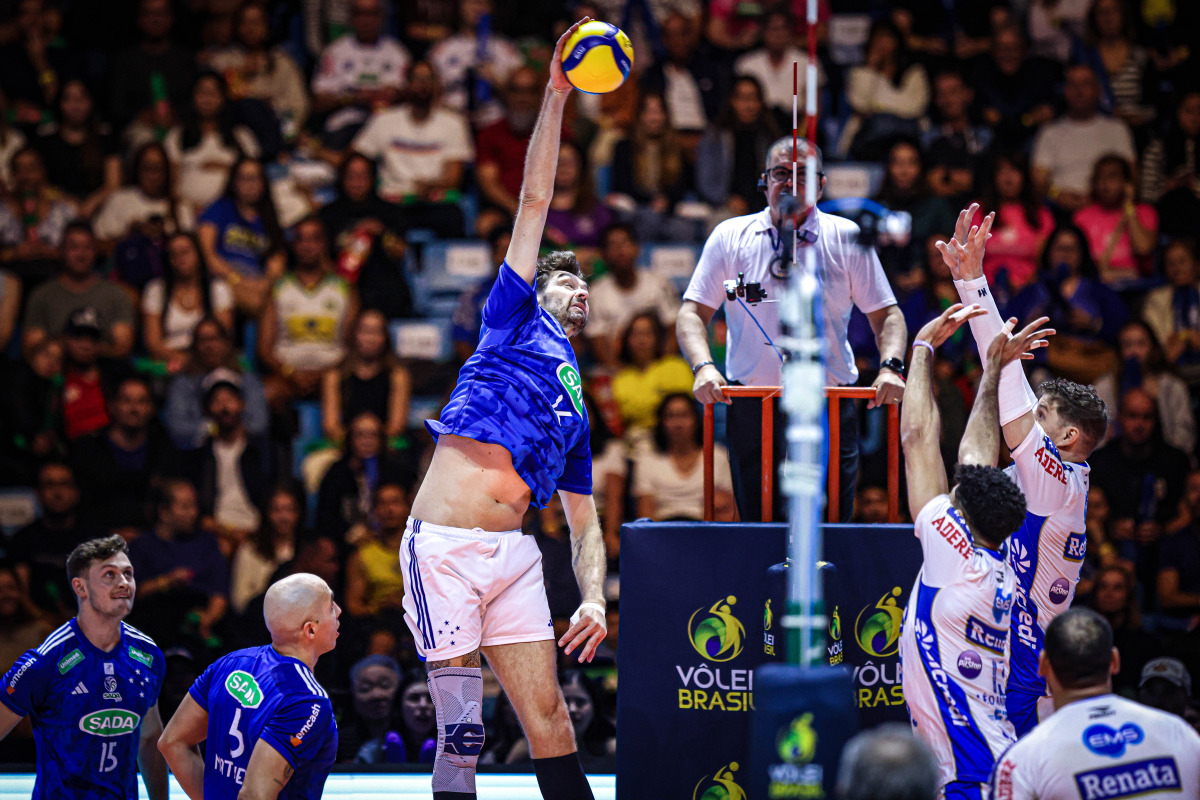 https://cdn-voleidigital-cbv-1.yapoli.com/superliga_masculina_2025_final_superliga_masculina_final_adulto_masculino_sao_paulo_04052025_31.jpg