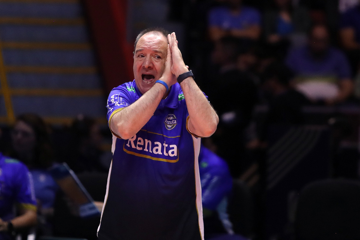 https://cdn-voleidigital-cbv-1.yapoli.com/superliga_masculina_2025_final_superliga_masculina_final_adulto_masculino_sao_paulo_04052025_47.jpg