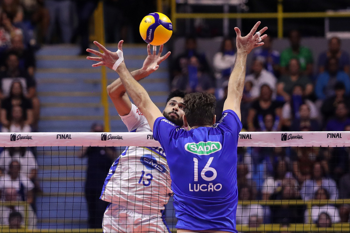 https://cdn-voleidigital-cbv-1.yapoli.com/superliga_masculina_2025_final_superliga_masculina_final_adulto_masculino_sao_paulo_04052025_51.jpg