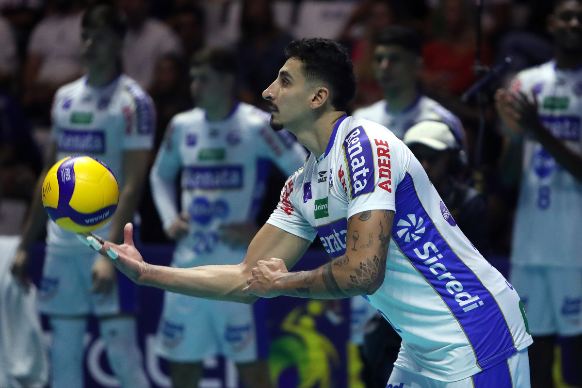 https://cdn-voleidigital-cbv-1.yapoli.com/superliga_masculina_2025_final_superliga_masculina_final_adulto_masculino_sao_paulo_04052025_58.jpg