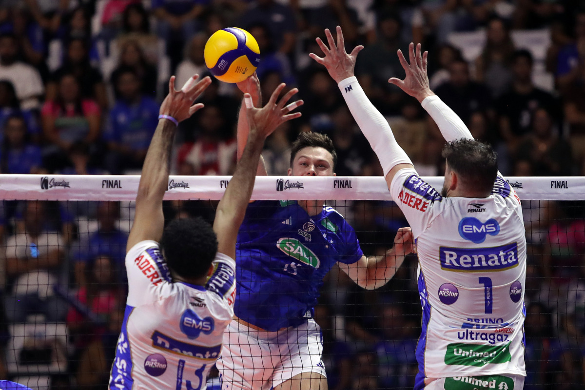 https://cdn-voleidigital-cbv-1.yapoli.com/superliga_masculina_2025_final_superliga_masculina_final_adulto_masculino_sao_paulo_04052025_64.jpg
