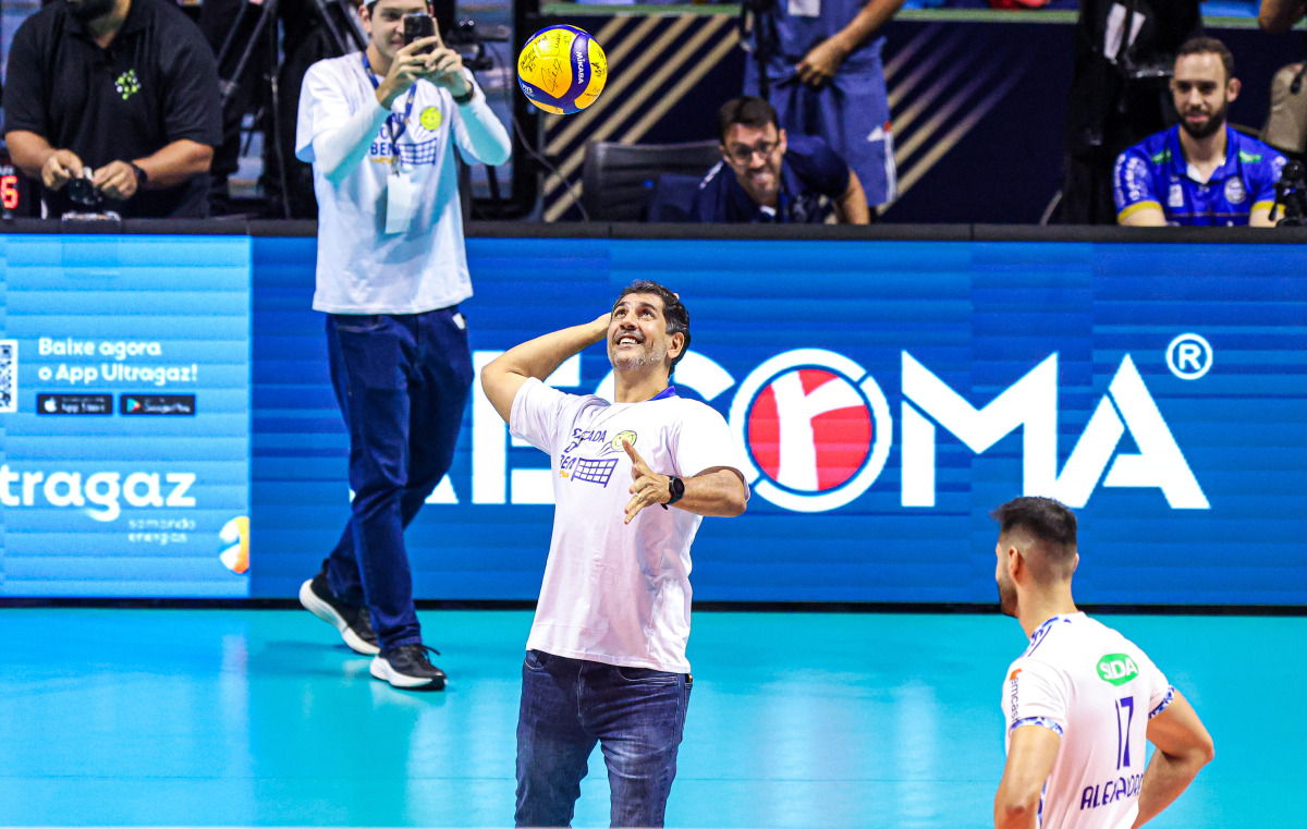 https://cdn-voleidigital-cbv-1.yapoli.com/superliga_masculina_2025_final_superliga_masculina_final_adulto_masculino_sao_paulo_04052025_7.jpg