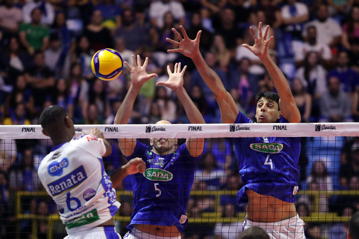 https://cdn-voleidigital-cbv-1.yapoli.com/superliga_masculina_2025_final_superliga_masculina_final_adulto_masculino_sao_paulo_04052025_72.jpg