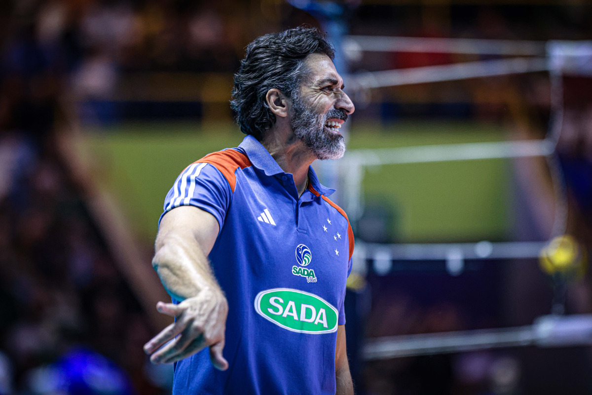 https://cdn-voleidigital-cbv-1.yapoli.com/superliga_masculina_2025_final_superliga_masculina_final_adulto_masculino_sao_paulo_04052025_78.jpg