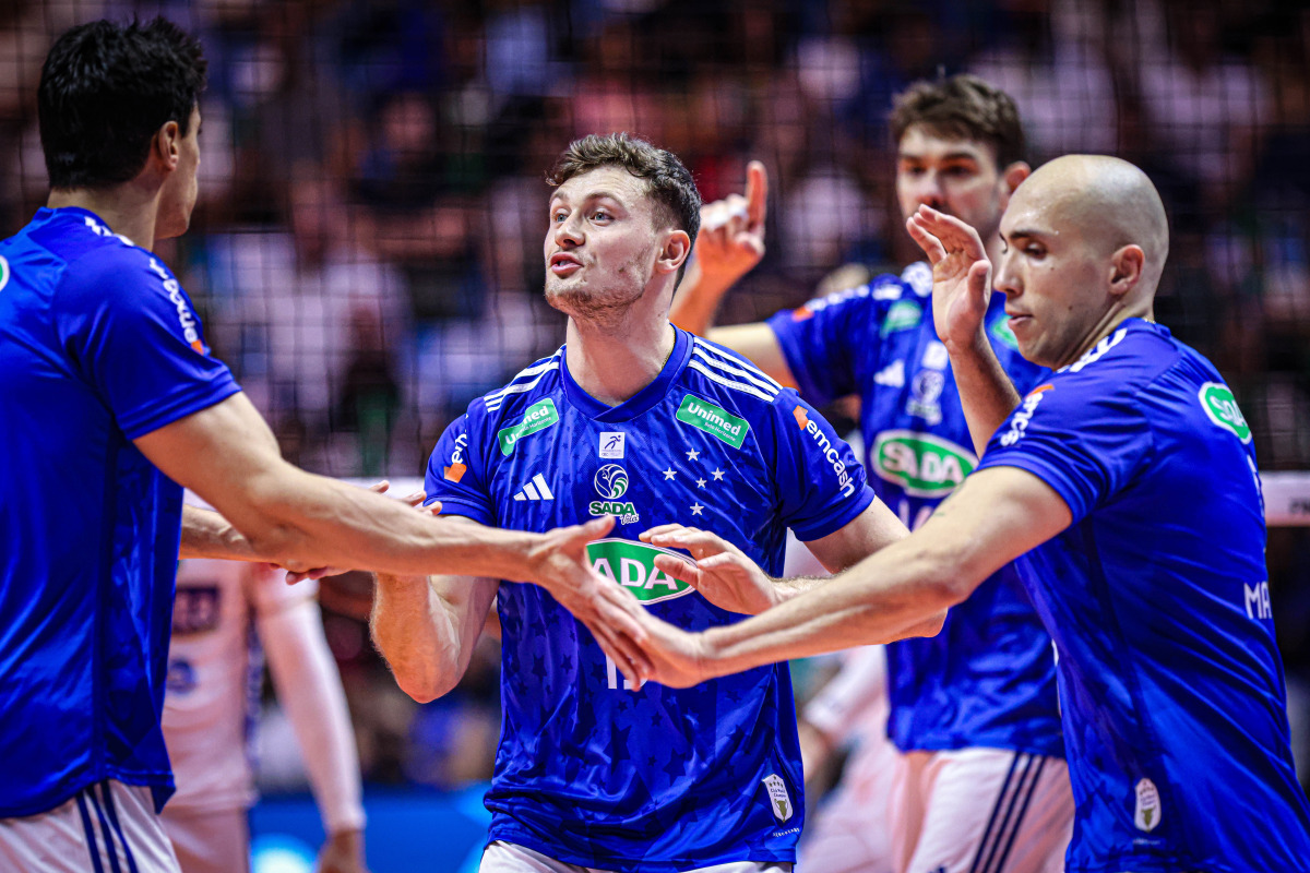 https://cdn-voleidigital-cbv-1.yapoli.com/superliga_masculina_2025_final_superliga_masculina_final_adulto_masculino_sao_paulo_04052025_80.jpg