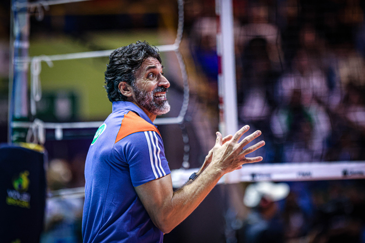 https://cdn-voleidigital-cbv-1.yapoli.com/superliga_masculina_2025_final_superliga_masculina_final_adulto_masculino_sao_paulo_04052025_86.jpg