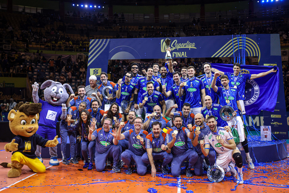 https://cdn-voleidigital-cbv-1.yapoli.com/superliga_masculina_2025_final_superliga_masculina_final_adulto_masculino_sao_paulo_04052025_98.jpg